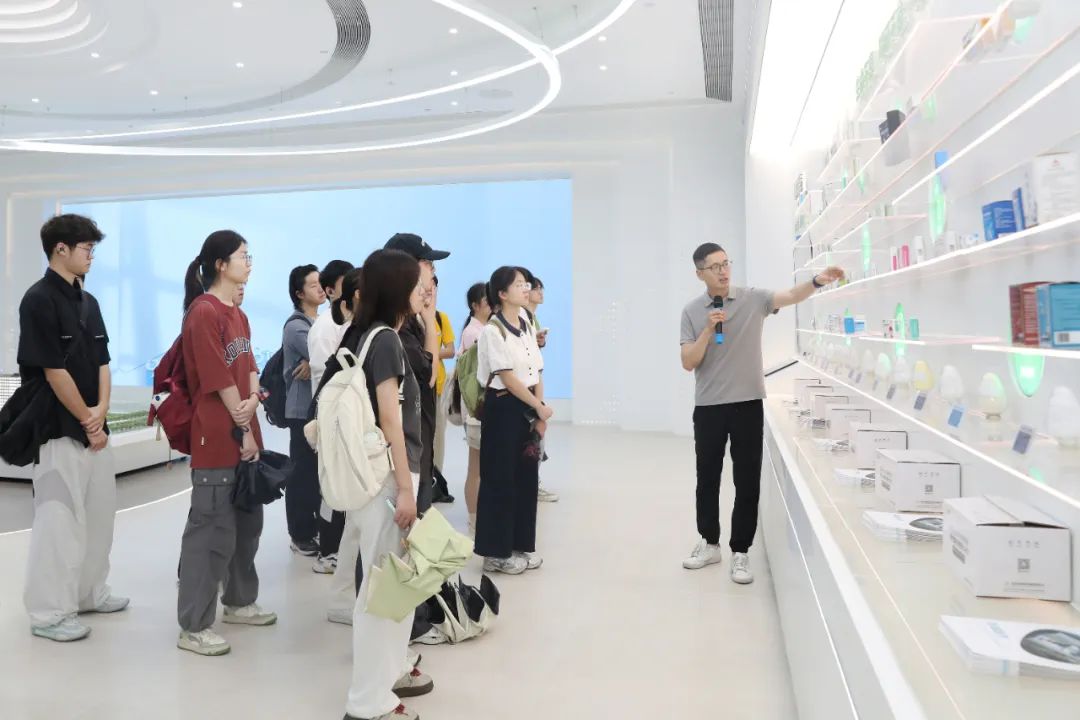 1747648506181013rNub.jpg c4463bca20cbae4523baae255687afc4.jpg