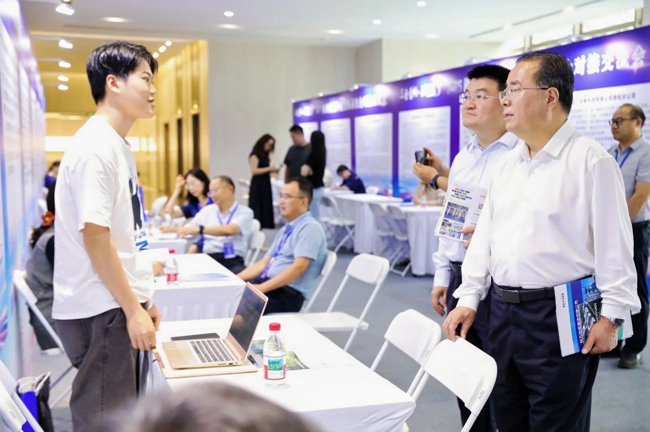 1750645805648217NnlK.jpg bd0978a1b813e401952b462d946ed42d.jpg